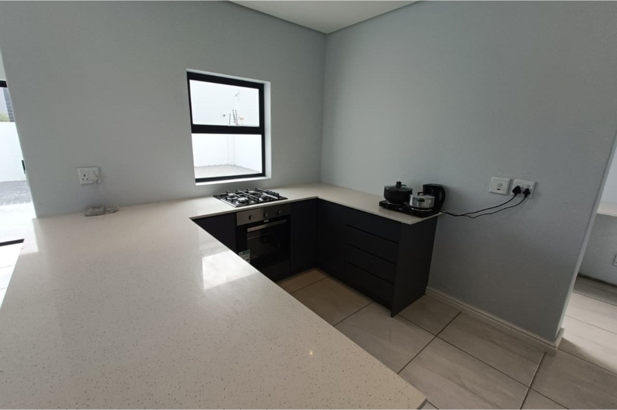 To Let 3 Bedroom Property for Rent in Sandown Western Cape